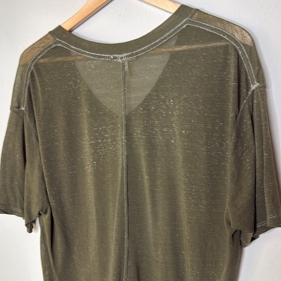 Leith Nordstrom Oversized Short Sleeve V-Neck Tee Shirt in Olive Size Medium - Picture 3 of 7
